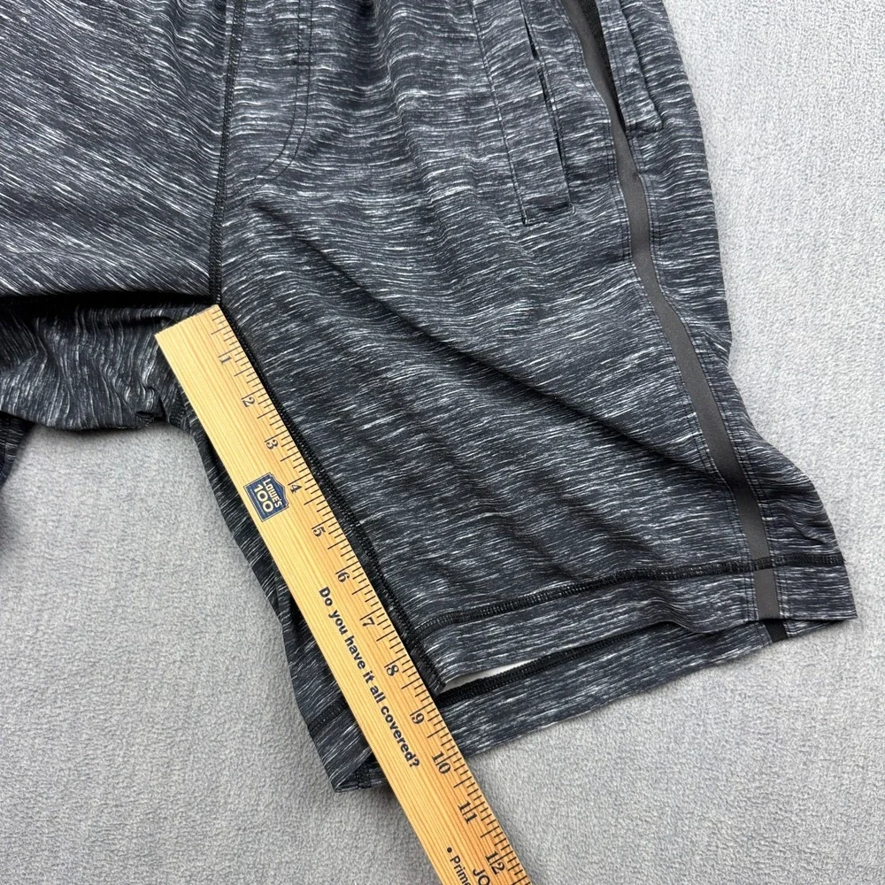 Lululemon Shorts Mens Small Gray Pace Breaker 9
